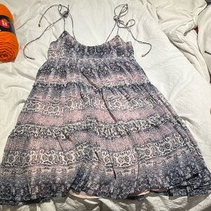 Olivaceous size M mini dress
